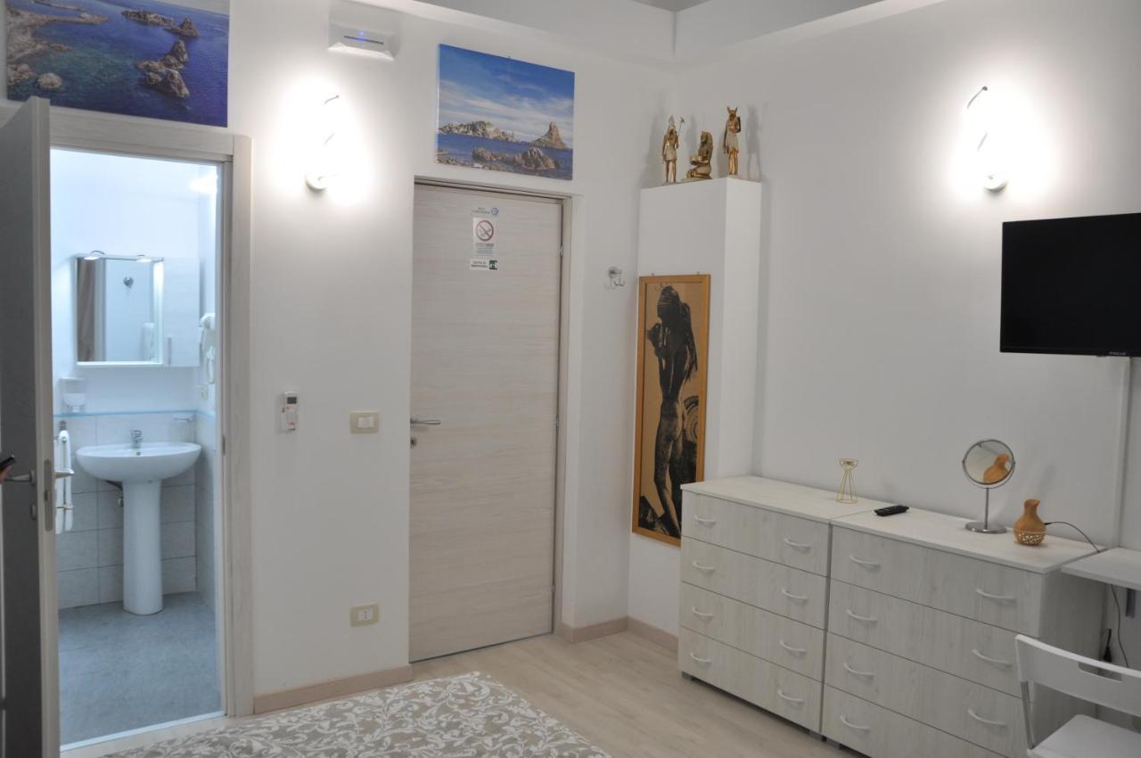 B&B Sweet Suite Dreams Catania-Fontanarossai nemzetközi repülőtér Kültér fotó